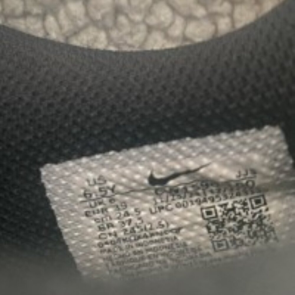 Nike Panda Dunk Low Size 6.5Y - Picture 5 of 5